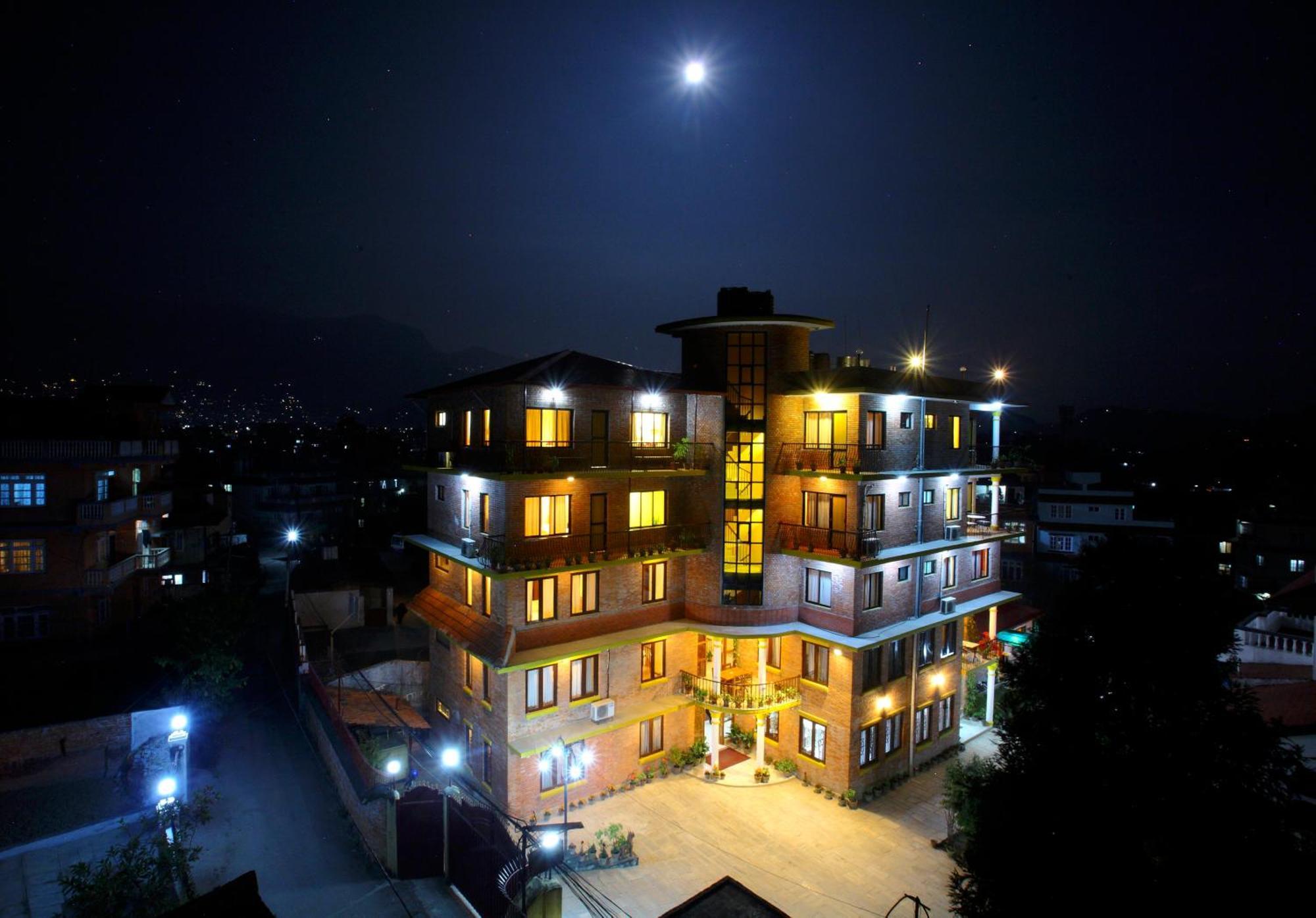 Royal Astoria Hotel Katmandú Exterior foto