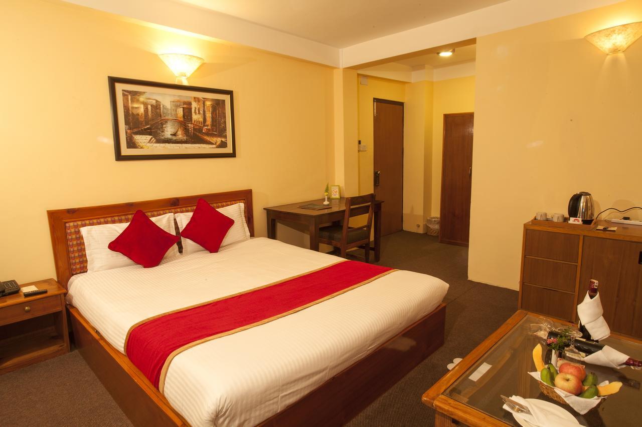 Royal Astoria Hotel Katmandú Habitación foto