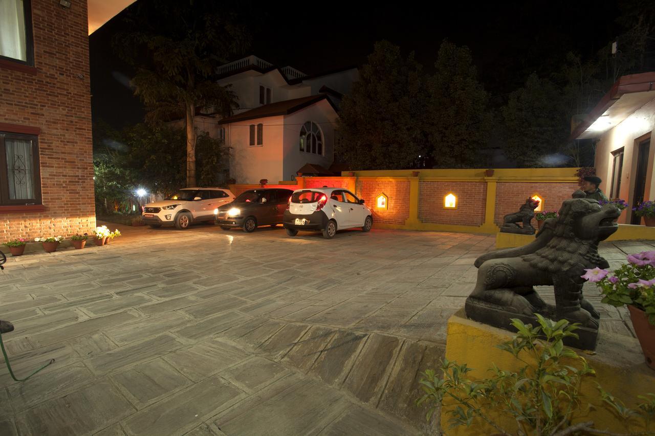 Royal Astoria Hotel Katmandú Exterior foto