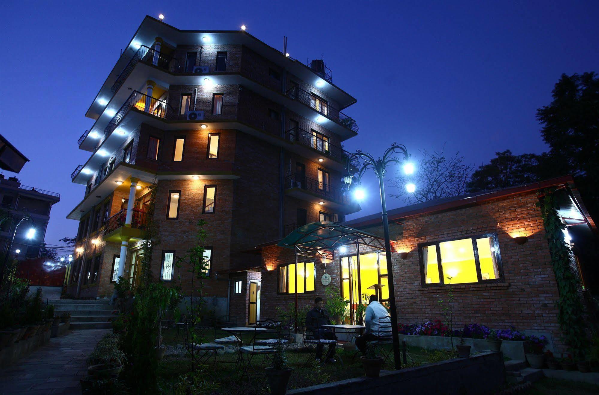 Royal Astoria Hotel Katmandú Exterior foto
